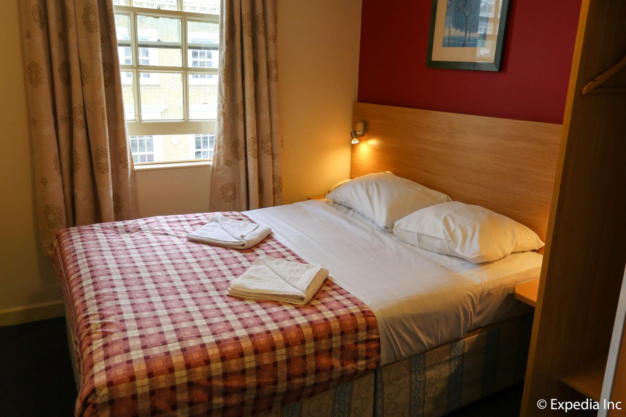 Colliers Hotel Лондон Экстерьер фото